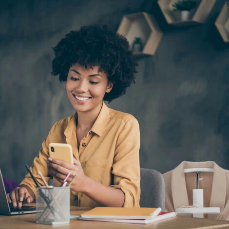 Relaxdays Servo Muto Da Camera, Autoportante, Ripiano Per Accessori, Appendiabiti Moderno, 112x46x32cm, Bianco Argentato - immagine 3